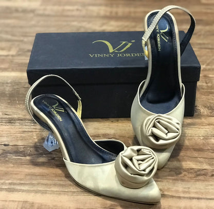 VJ Vinny Jordan Flower Heel – Elegant High Heels with Floral Detail