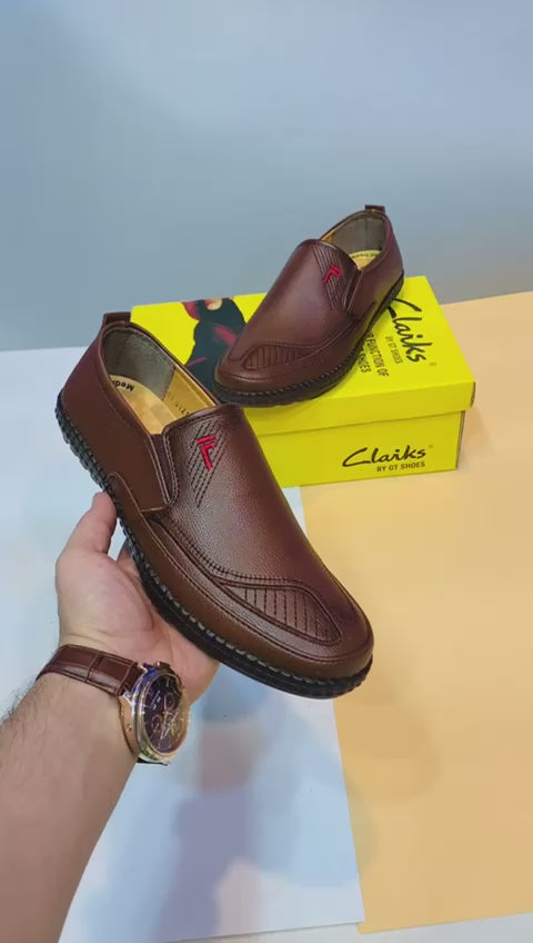 Clark Original Embroidered Leather Shoes – Elegance with a Touch of Art